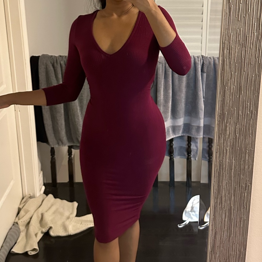 Maroon bodycon midi dress